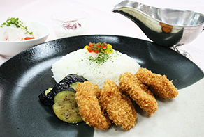 ヒレカツカレー